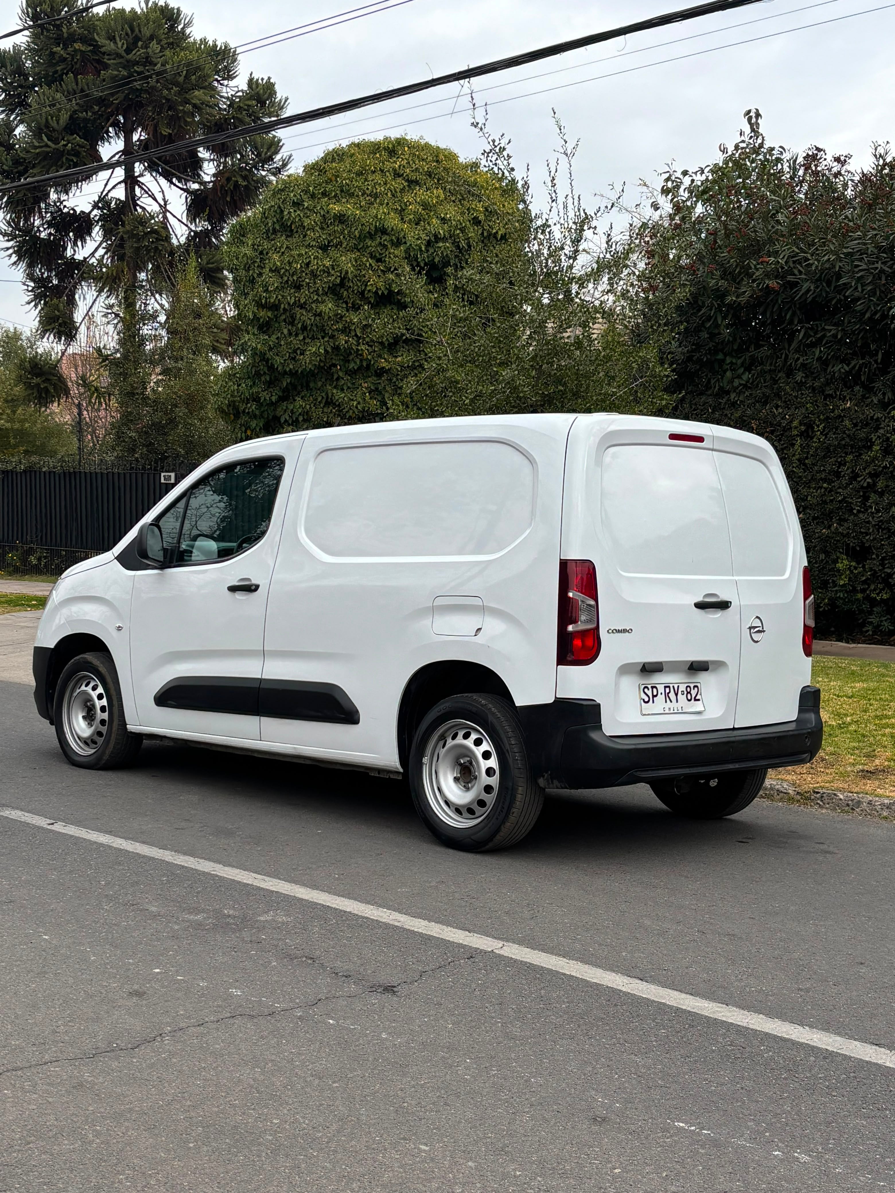 Opel Combo 1.6 HDI  2023