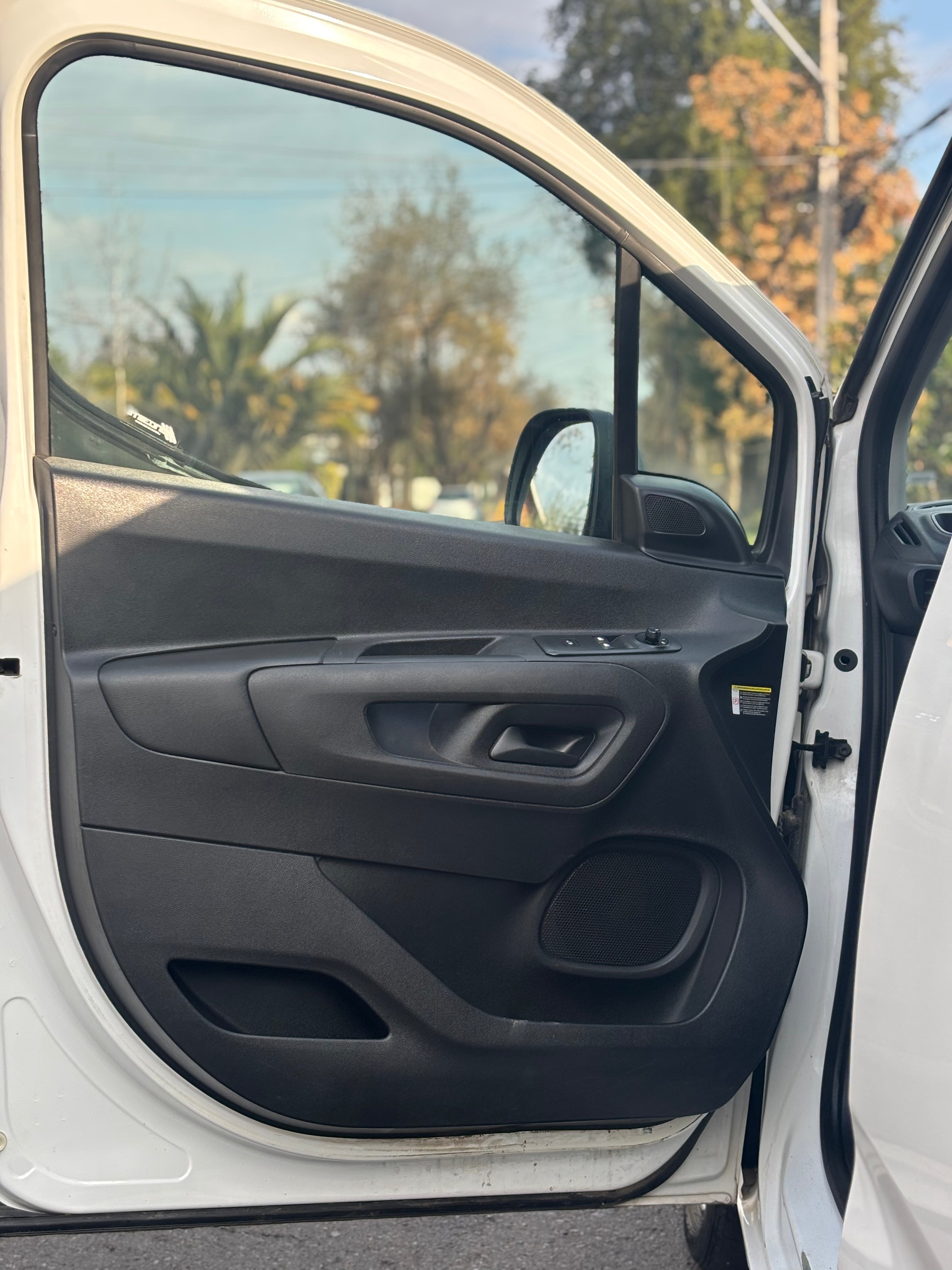 Peugeot Partner 1.6 HDI 2021